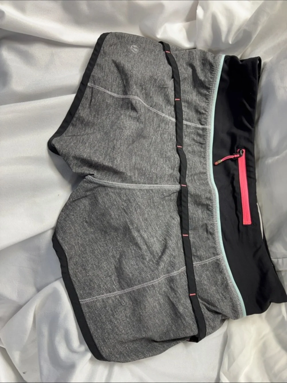 Lululemon Run Speed Up Short  Sweat-Wicking Fabric and Three-Pocket Waistband